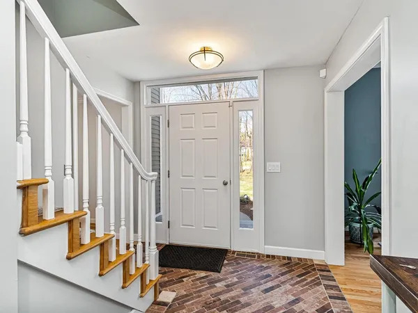 $1,195,000 | 130 Deer Run Drive, Shelburne, VT 05482