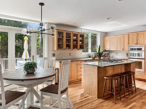 $1,195,000 | 130 Deer Run Drive, Shelburne, VT 05482