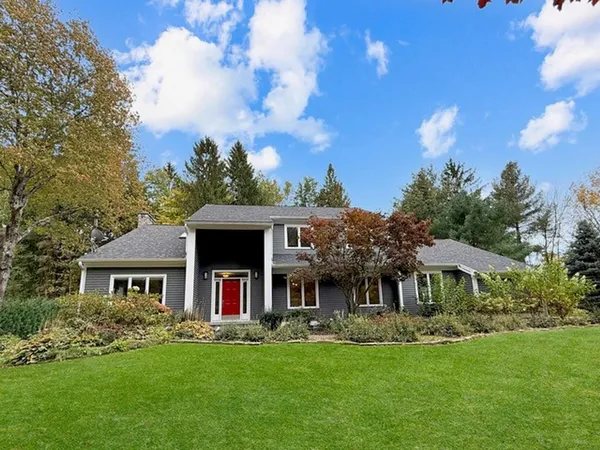 $1,195,000 | 130 Deer Run Drive, Shelburne, VT 05482