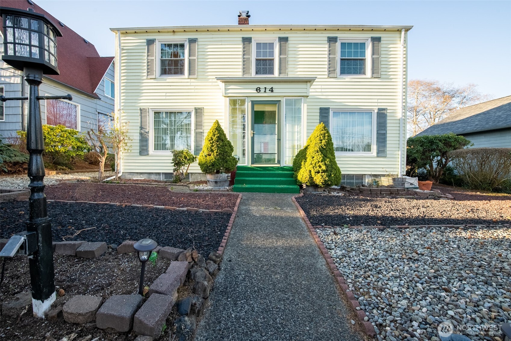 614 1st Avenue Aberdeen, WA 98520 - Photo 2 of 38 a view of a house with a patio