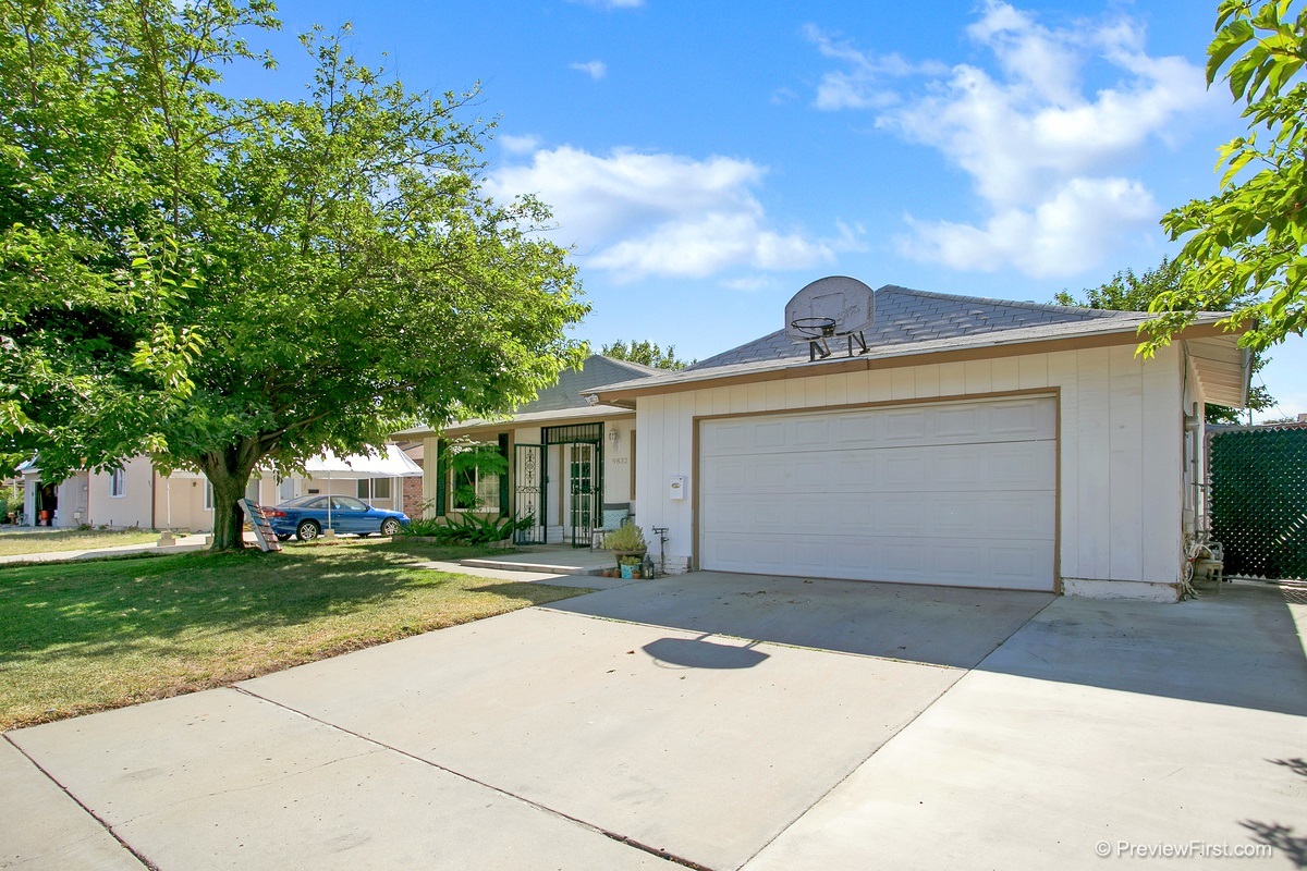 9832 Conejo Road Santee, CA 92071 - Photo 3 of 25 Gallery Image 3