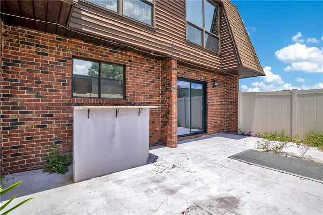 $186,999 | 1836 North Crystal Lake Drive, Unit 112, Lakeland, FL 33801