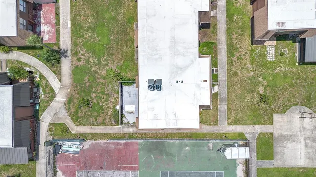 $186,999 | 1836 North Crystal Lake Drive, Unit 112, Lakeland, FL 33801