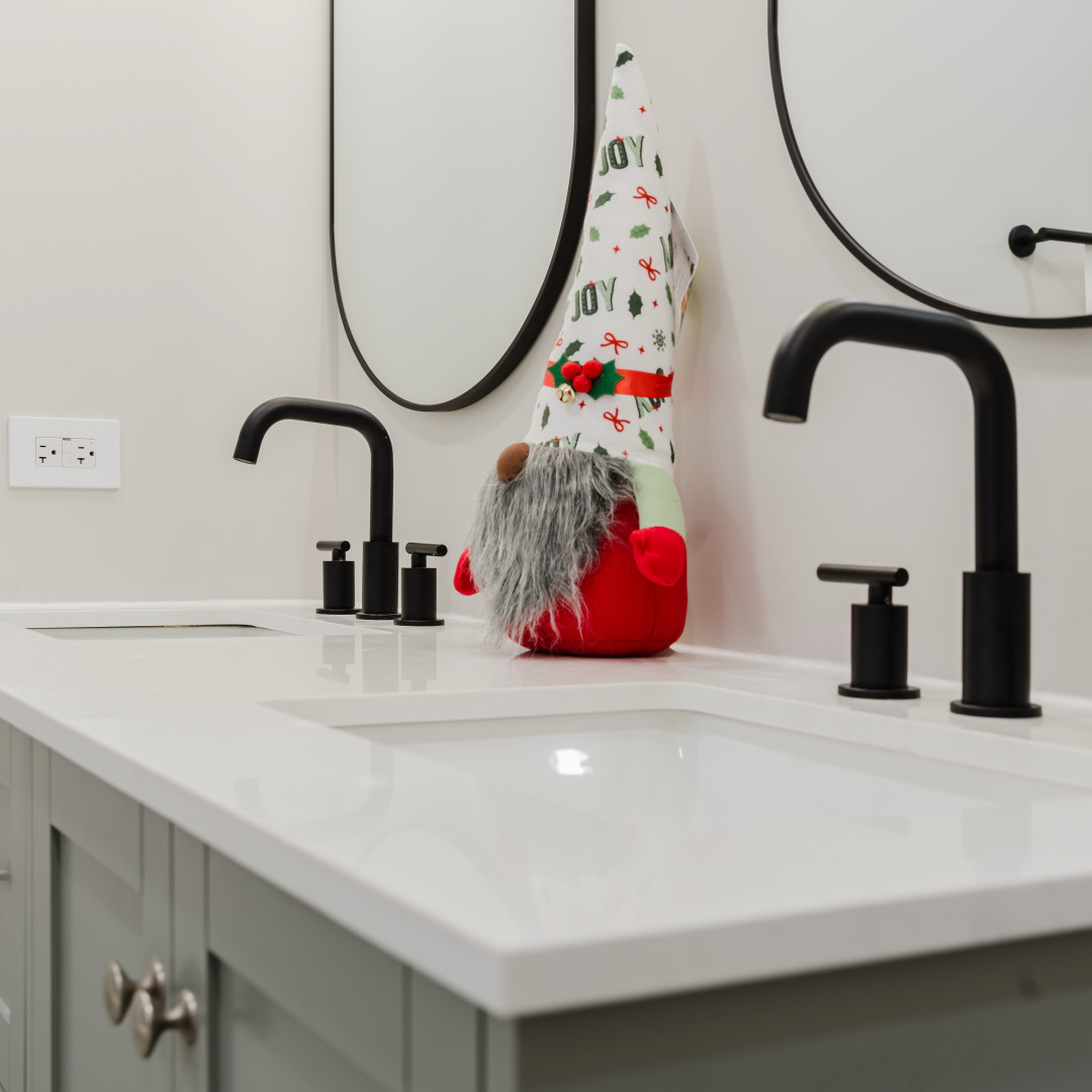 211 Roberts Road New Lenox, IL 60451 - Photo 23 of 37 a bathroom with a sink and a mirror