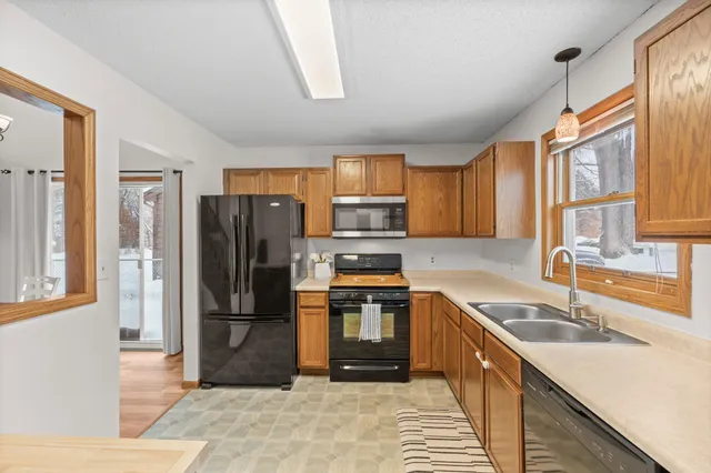 $350,000 | 1999 Clarence Street, Maplewood, MN 55109