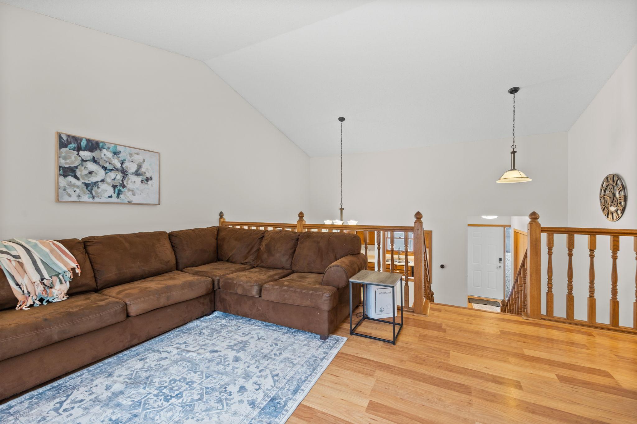 1999 Clarence Street Maplewood, MN 55109 - Photo 8 of 19