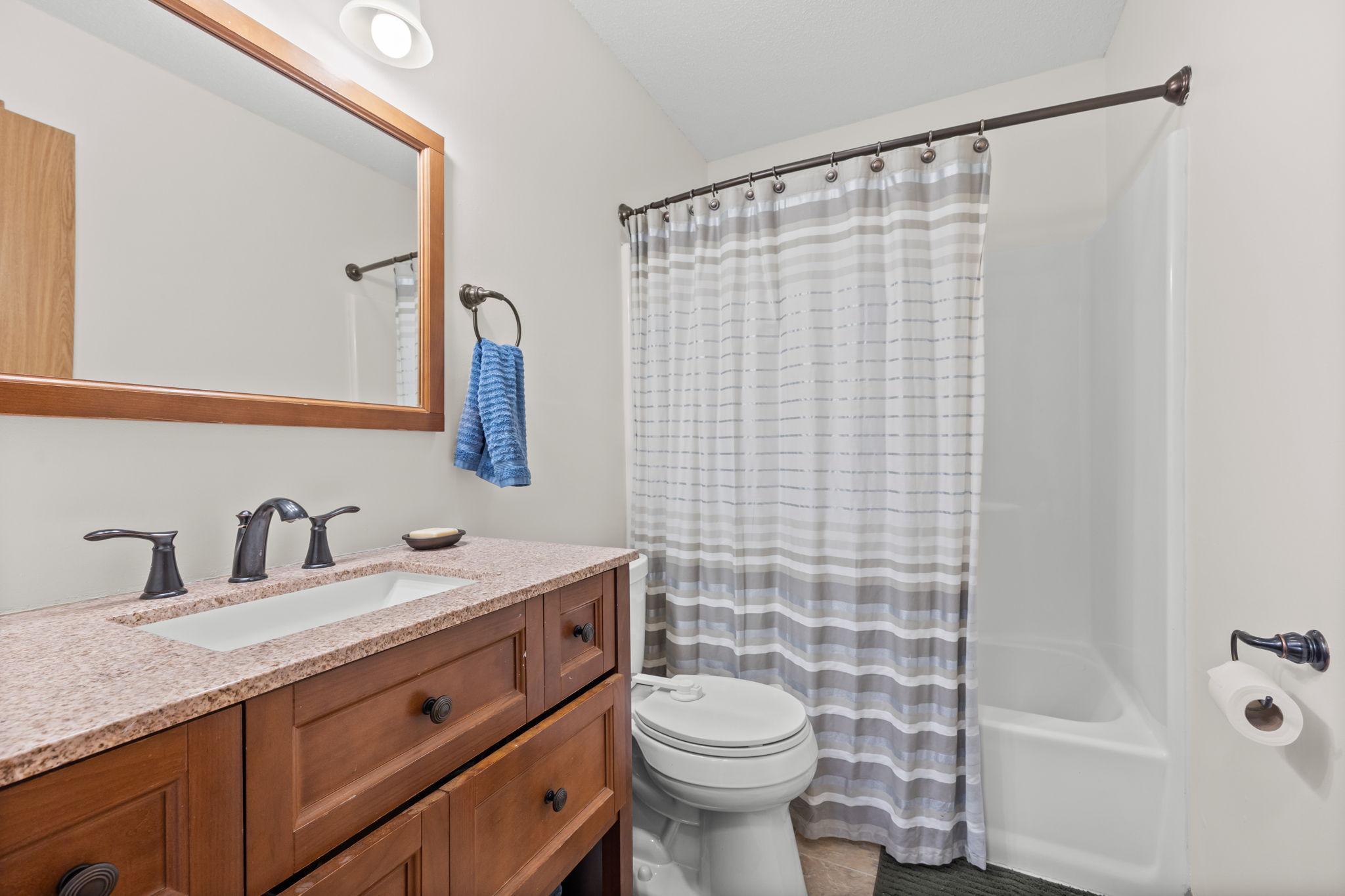 1999 Clarence Street Maplewood, MN 55109 - Photo 10 of 19