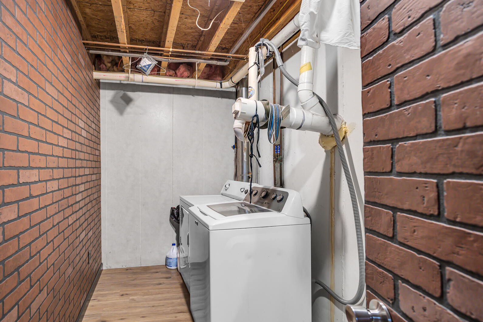 4372 Moscow Road Spring Arbor, MI 49283 - Photo 31 of 40 LL Laundry