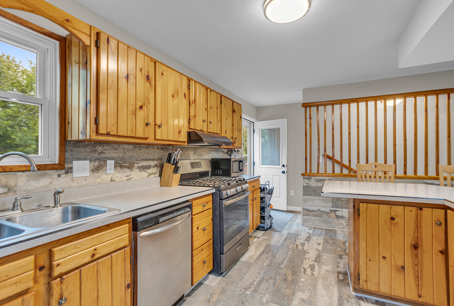 4372 Moscow Road Spring Arbor, MI 49283 - Photo 6 of 40 .