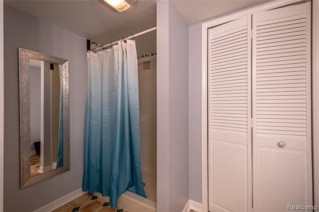 5413 North McKinley Road Flushing, MI 48433 - Photo 24 of 41 Gallery Image 24