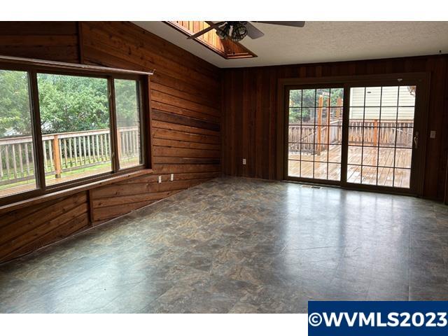 283 Northwest Reed Lane Dallas, OR 97338 - Photo 20 of 28