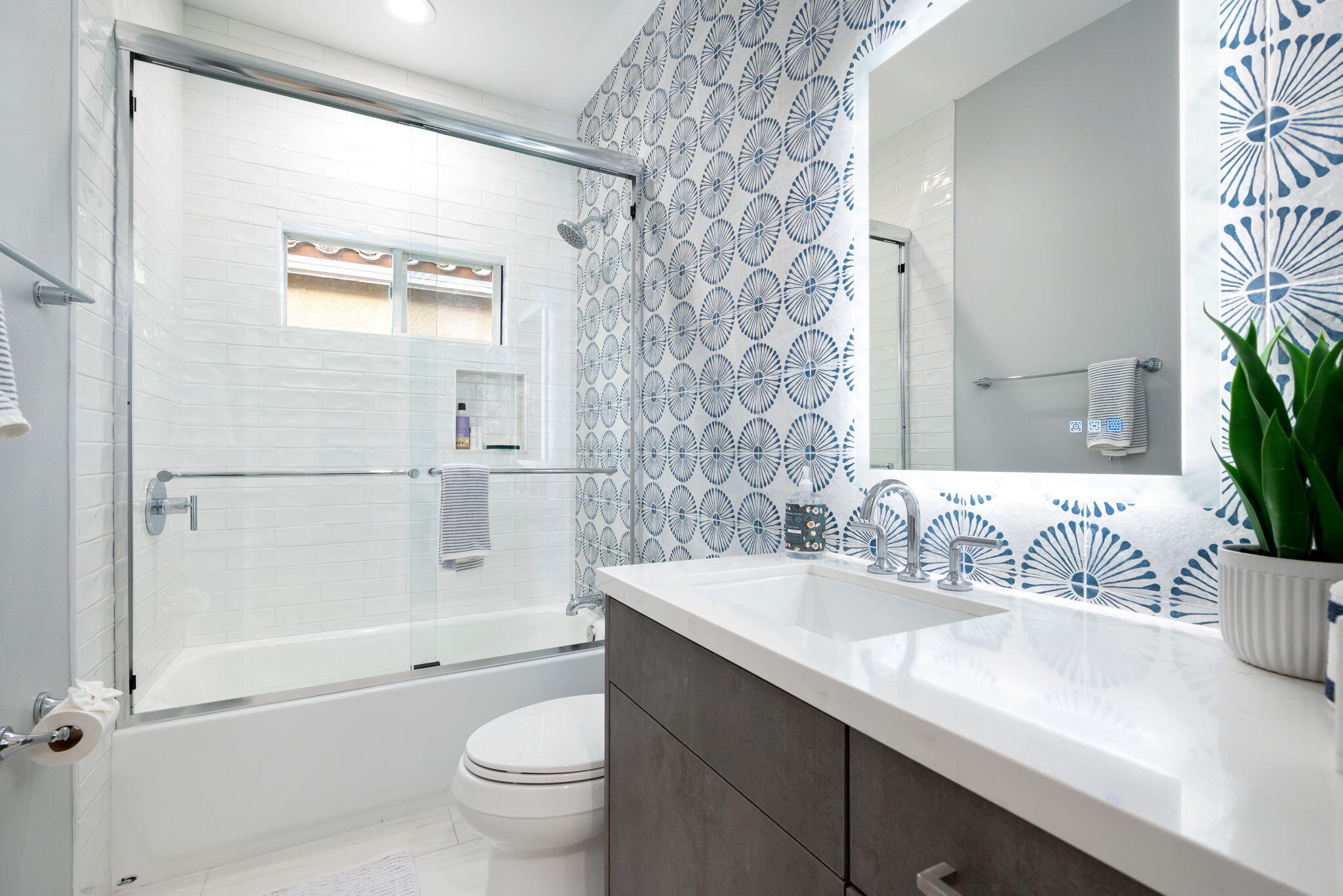 45809 Crosswater Street Indio, CA 92201 - Photo 46 of 48 a bathroom with a sink a toilet and shower