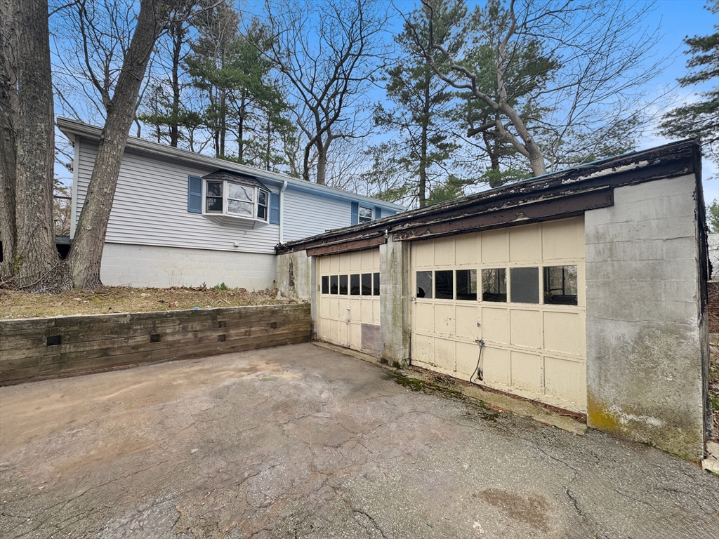 445 Western Avenue Gloucester, MA 01930 - Photo 6 of 24