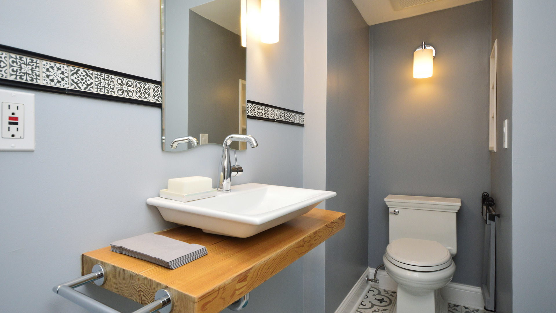 9449 Ridgeway Avenue Evanston, IL 60203 - Photo 12 of 29