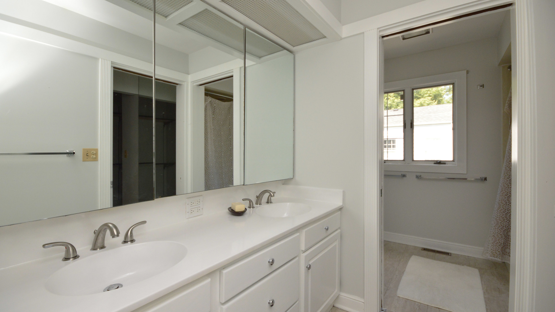 9449 Ridgeway Avenue Evanston, IL 60203 - Photo 18 of 29