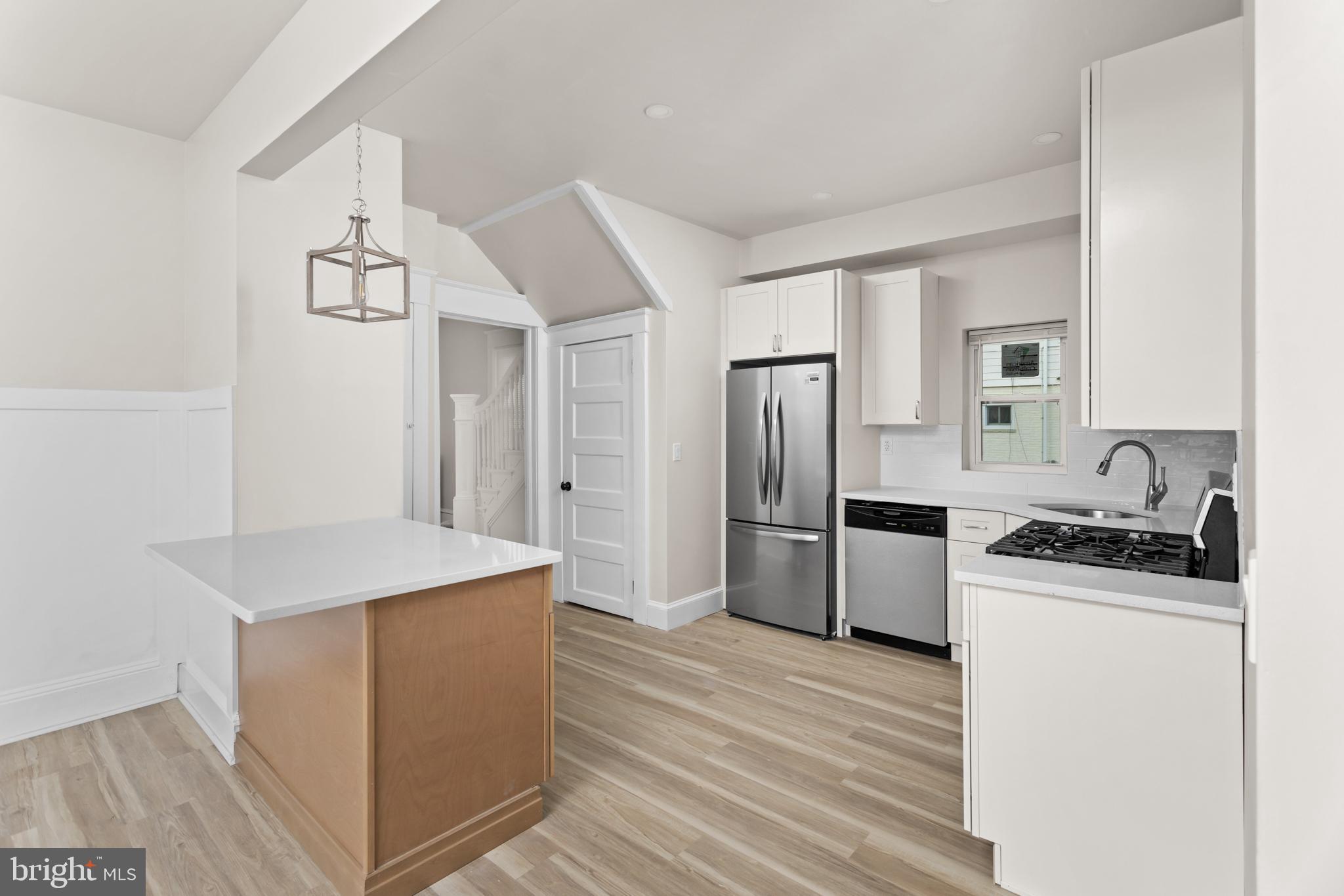 306 Berwyn Avenue Ewing, NJ 08618 - Photo 11 of 34 Kitchen