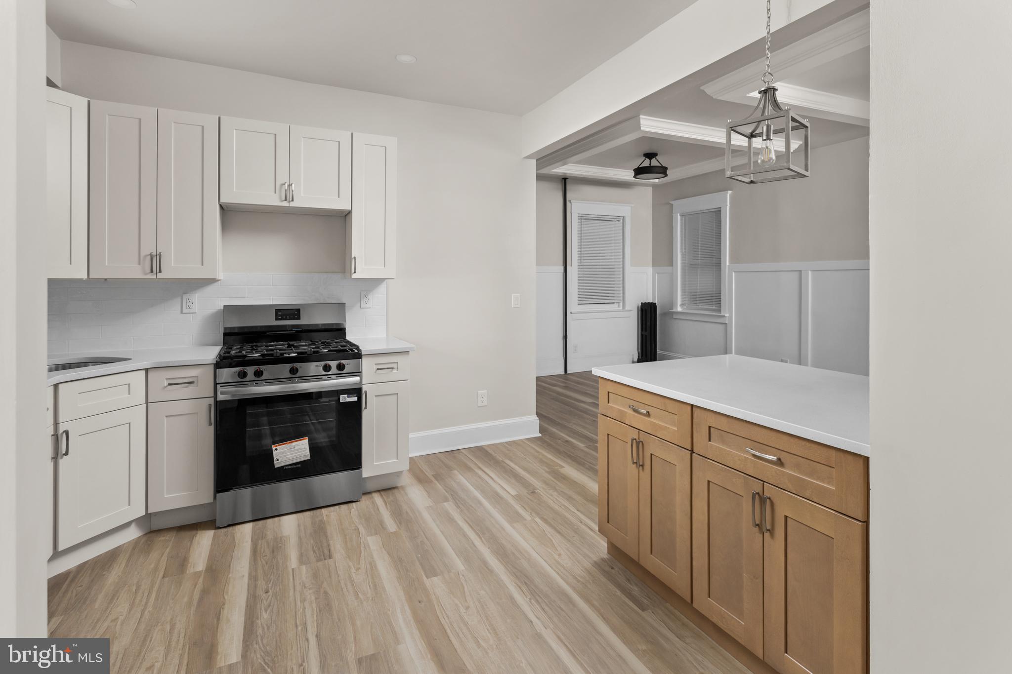 306 Berwyn Avenue Ewing, NJ 08618 - Photo 14 of 34