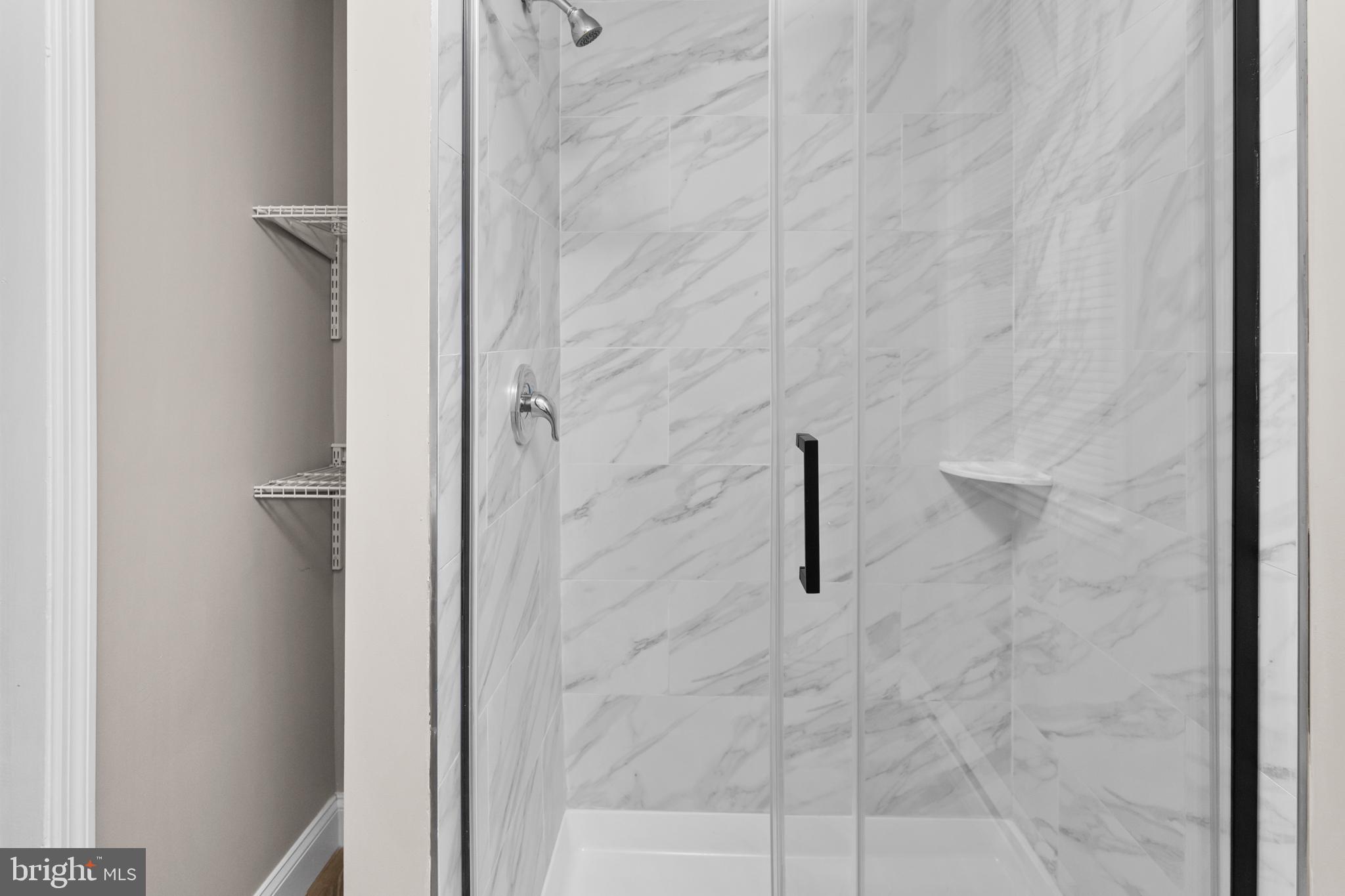 306 Berwyn Avenue Ewing, NJ 08618 - Photo 24 of 34 Second Floor Full Bathroom Shower