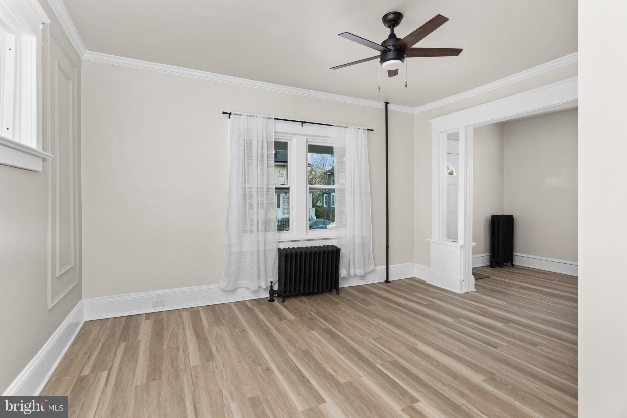 306 Berwyn Avenue Ewing, NJ 08618 - Photo 6 of 34 Living Room