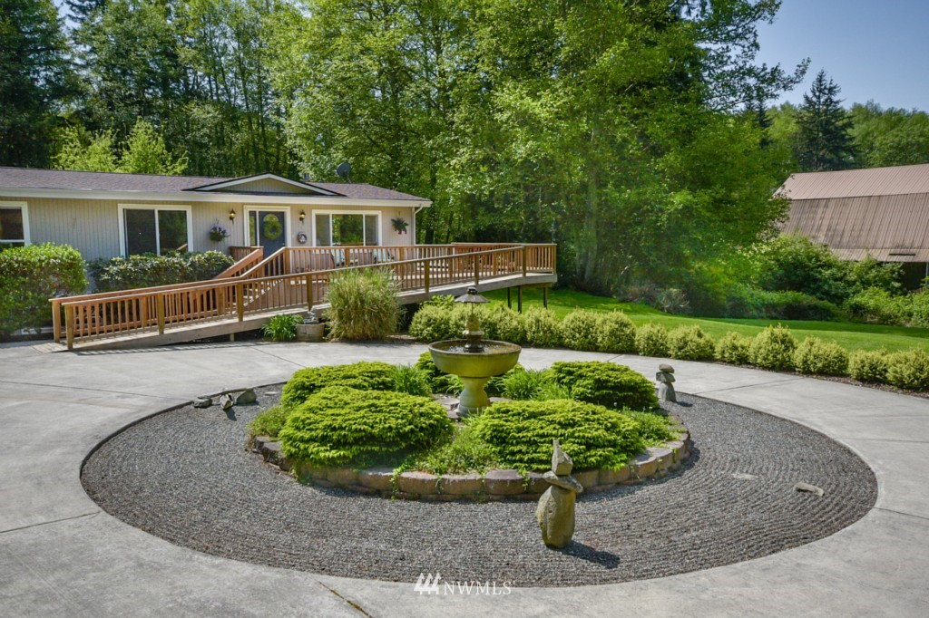 680 Christenson Road Greenbank, WA 98253 - Photo 1 of 25 Gallery Image 1