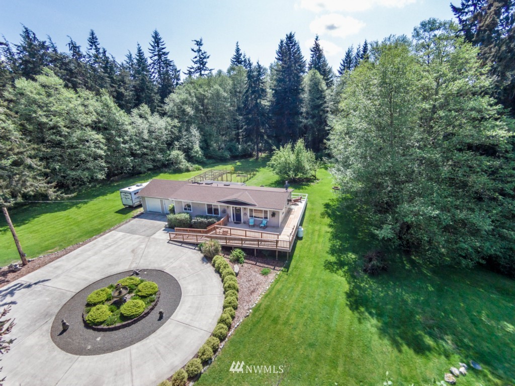 680 Christenson Road Greenbank, WA 98253 - Photo 2 of 25 Gallery Image 2