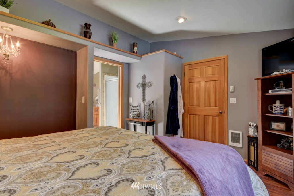 680 Christenson Road Greenbank, WA 98253 - Photo 12 of 25 Gallery Image 12