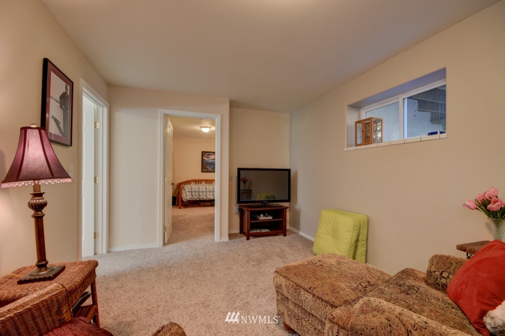 680 Christenson Road Greenbank, WA 98253 - Photo 16 of 25 Gallery Image 16
