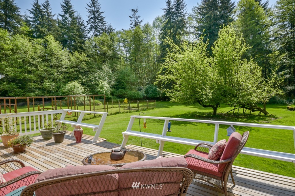680 Christenson Road Greenbank, WA 98253 - Photo 24 of 25 Gallery Image 24