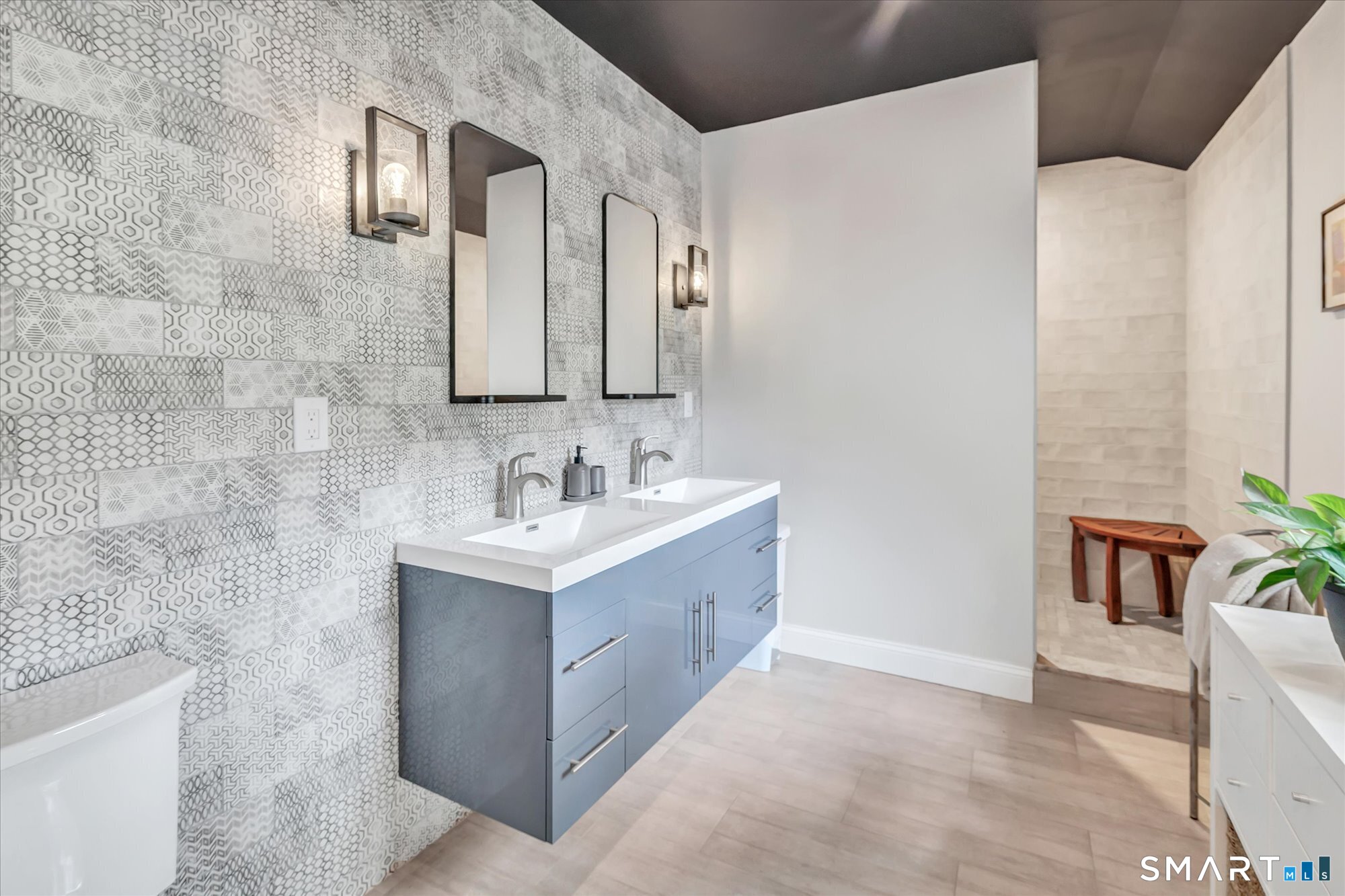 137 Rockwell Road Bethel, CT 06801 - Photo 27 of 40 ENSUITE #4 FULL BATH