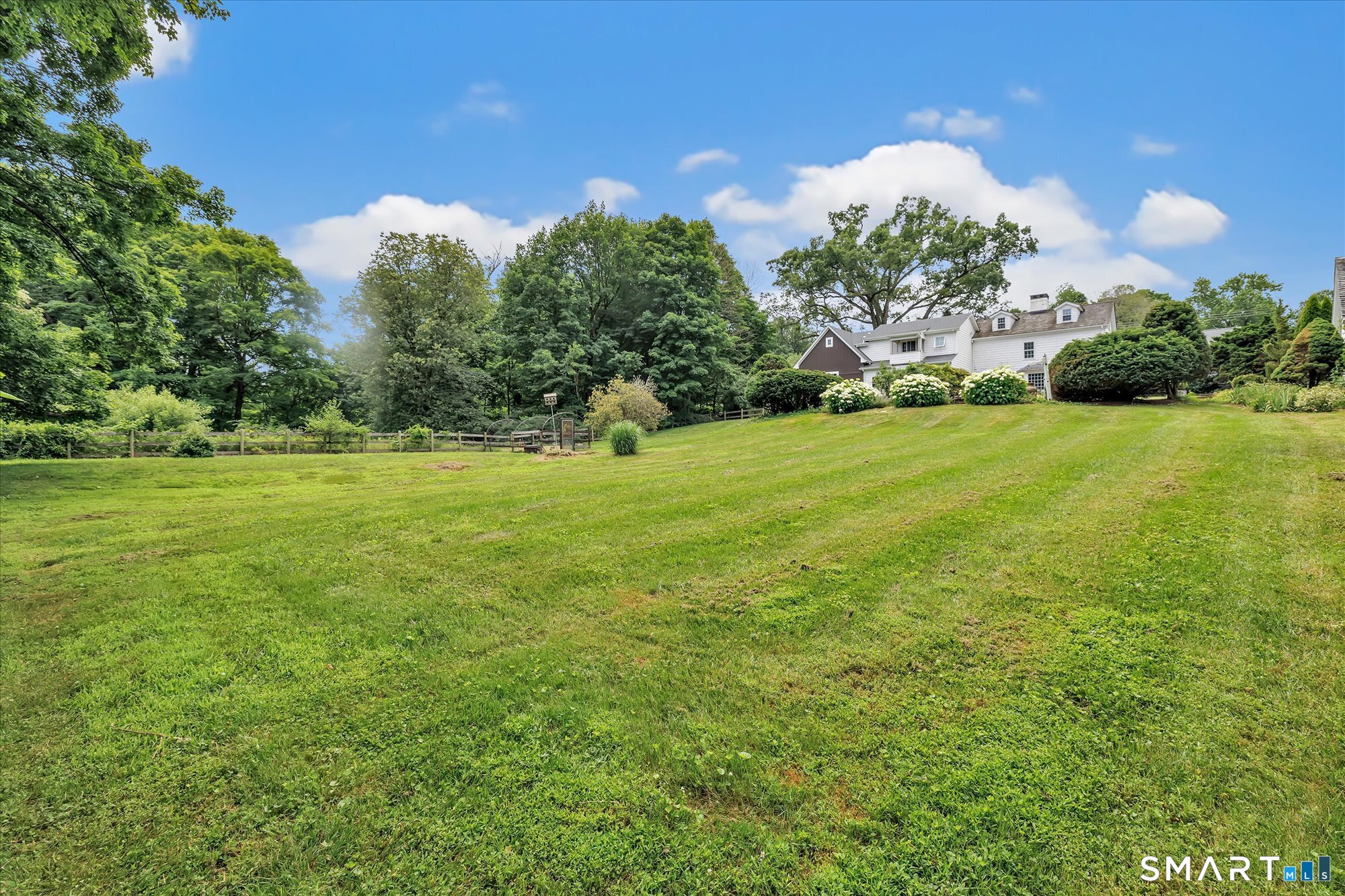 137 Rockwell Road Bethel, CT 06801 - Photo 33 of 40