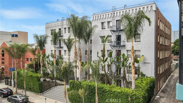 $7,900,000 | 667 South Carondelet Street, Los Angeles, CA 90057