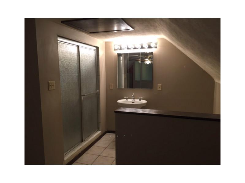 342 Freeport Road Butler, PA 16002 - Photo 23 of 25 Master Bath/Spa.