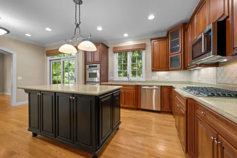 $924,900 | 130 South Bradford Court, Lake Forest, IL 60045