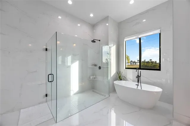 $699,900 | 8 Idle Court, Placida, FL 33946