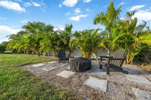 $699,900 | 8 Idle Court, Placida, FL 33946