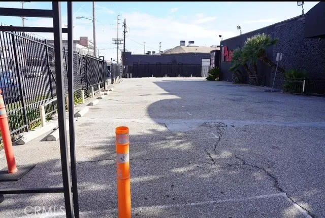 a view of street with house
