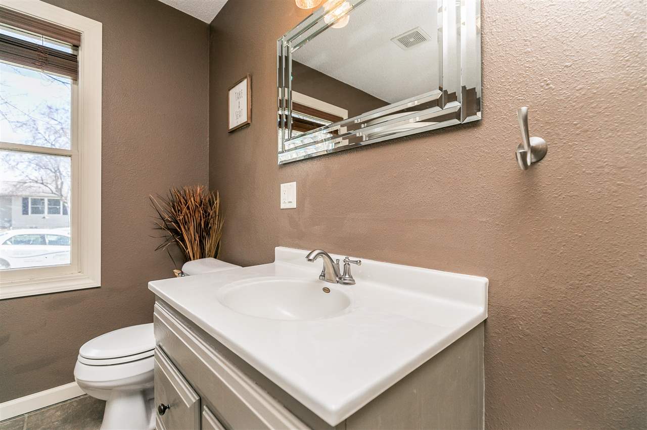 1535 Plainview Road Ely, IA 52227 - Photo 32 of 49 Gallery Image 32