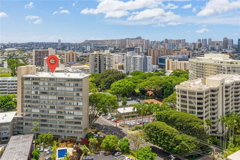 $222,000 | 1550 Wilder Avenue, Unit A301, Honolulu, HI 96822