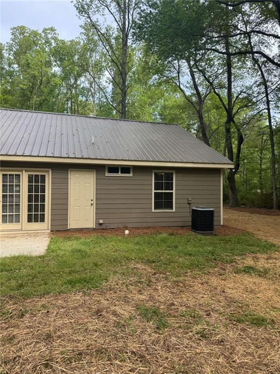 7883 Pendergrass Road Hoschton, GA 30548 - Photo 4 of 32
