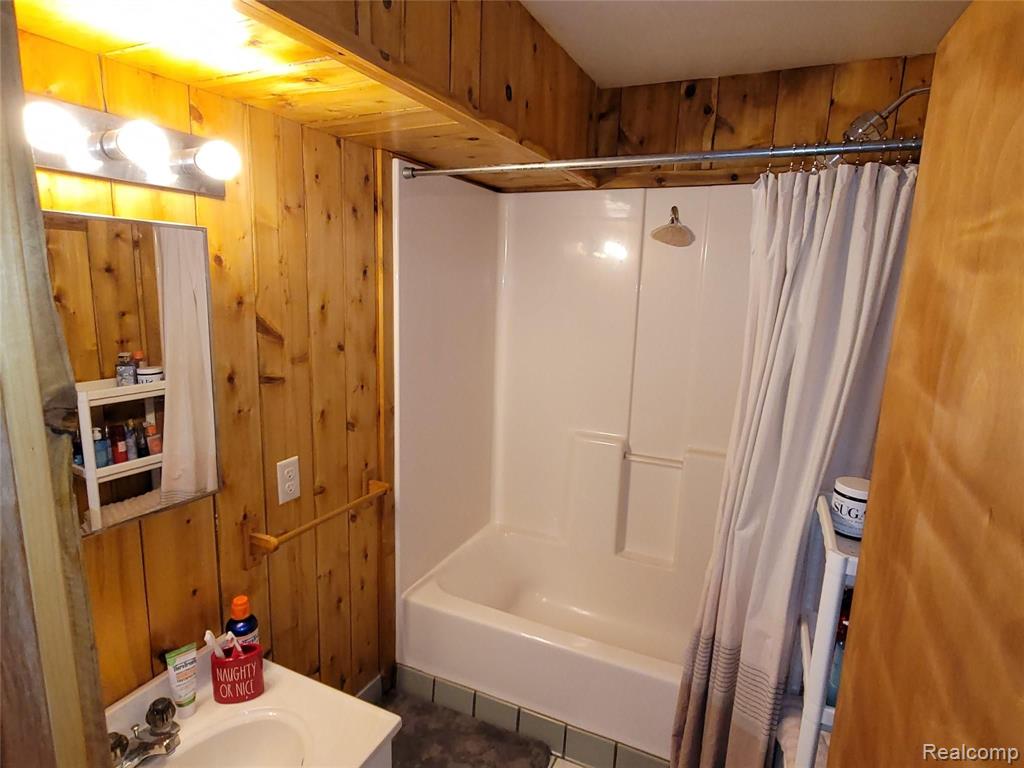 2511 Itsell Road Howell, MI 48843 - Photo 44 of 46