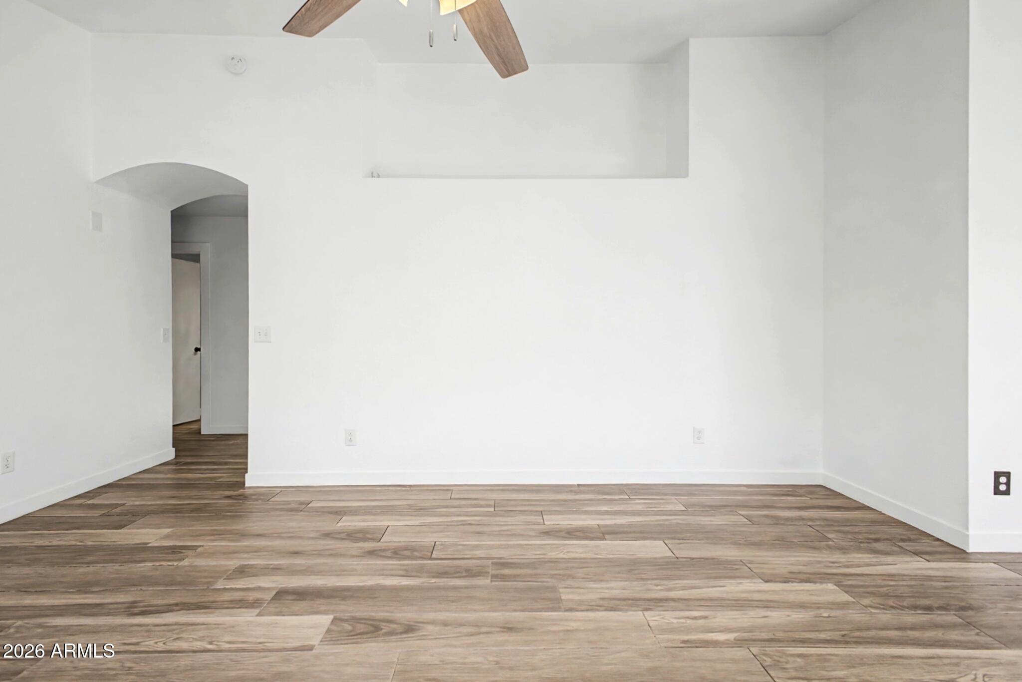 109 West Mohawk Lane Phoenix, AZ 85027 - Photo 10 of 23 a view of an empty room