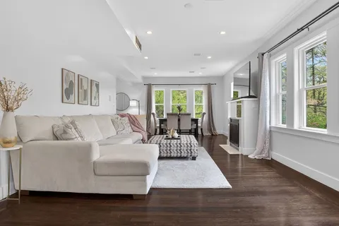 $769,500 | 319 Forest Hills Street, Unit 2, Boston, MA 02130