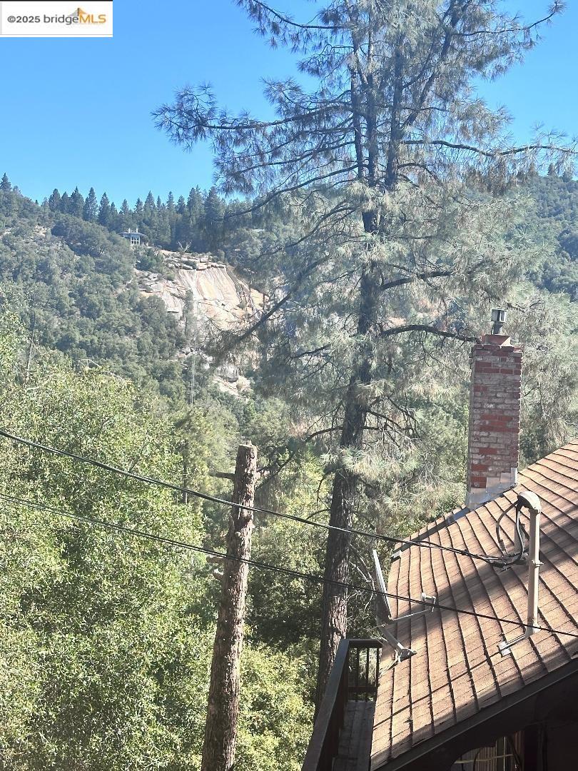 22071 Fallview Lane Sonora, CA 95370 - Photo 6 of 17 a view of an outdoor space