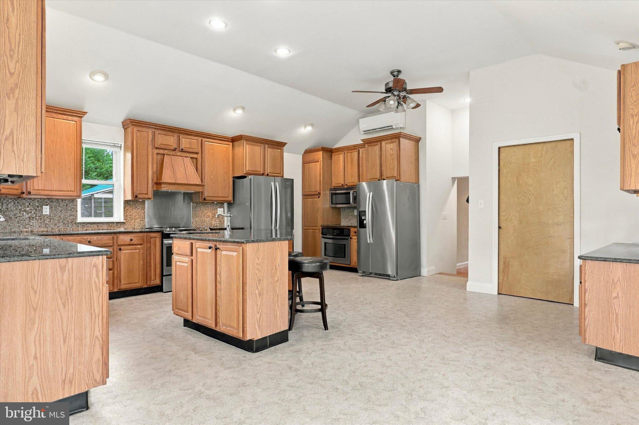 1484 Grasshopper Road Huntingdon Valley, PA 19006 - Photo 11 of 38 Kitchen 24X20