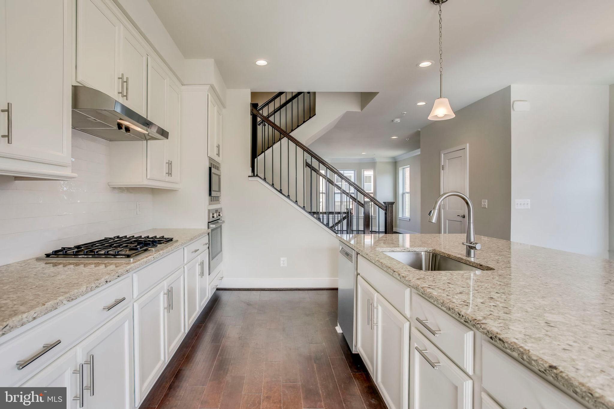 11687 Sunrise Square Place, Unit 12 Reston, VA 20191 - Photo 25 of 27 Gallery Image 25