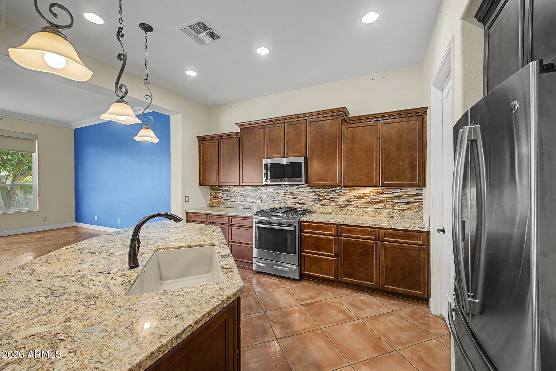 16819 West Coronado Road Goodyear, AZ 85395 - Photo 6 of 51 15-Coronado