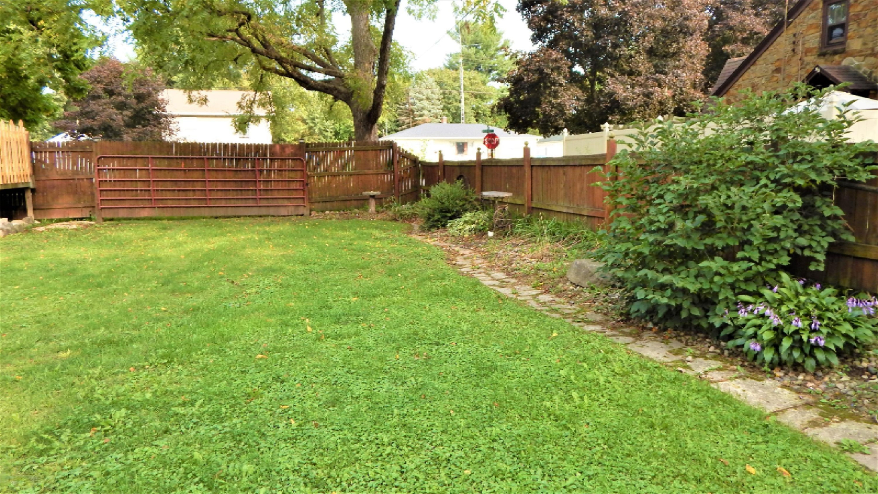 122 Jericho Road Battle Creek, MI 49014 - Photo 4 of 43 DSCN7919