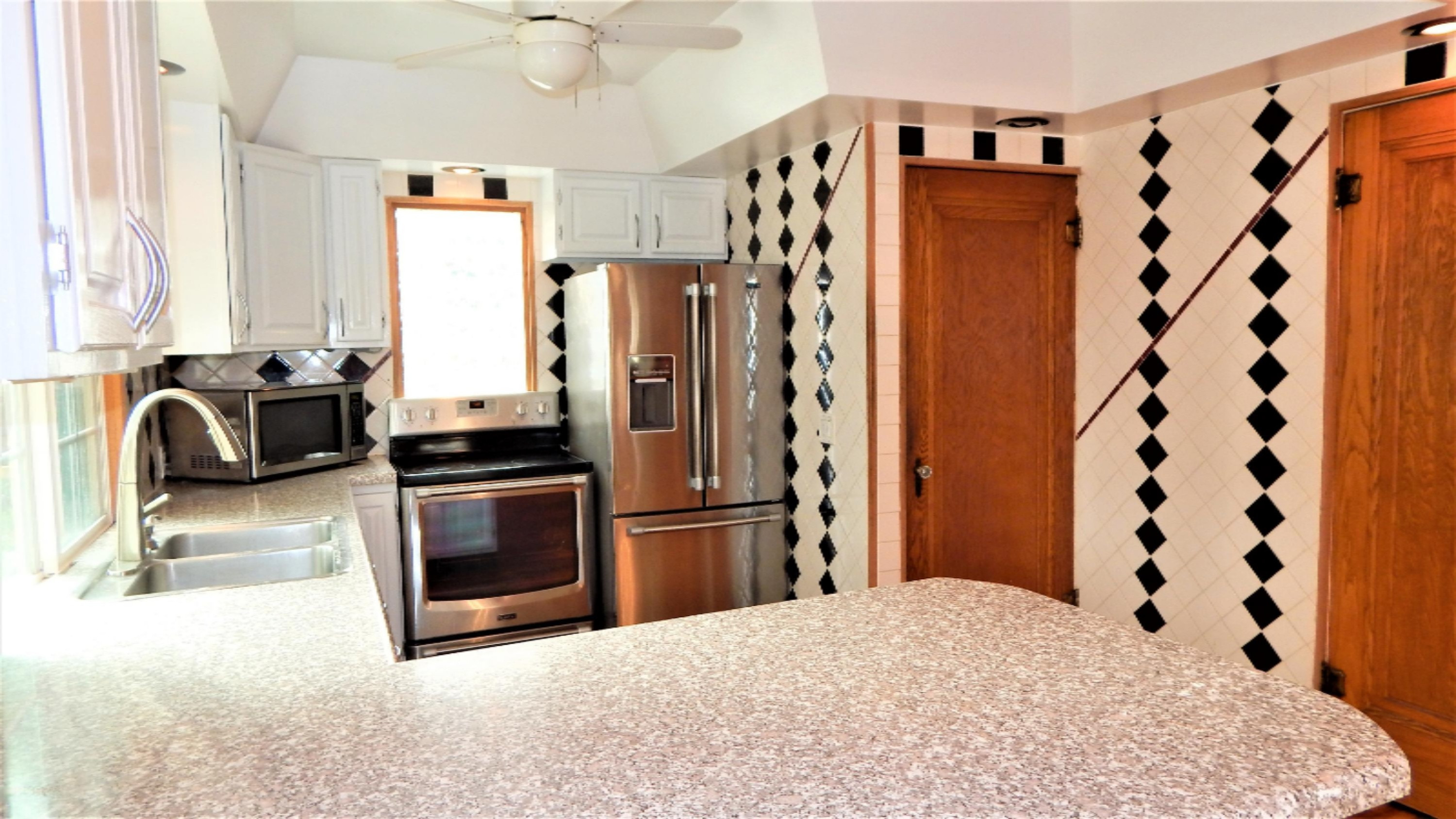 122 Jericho Road Battle Creek, MI 49014 - Photo 9 of 43 DSCN7926