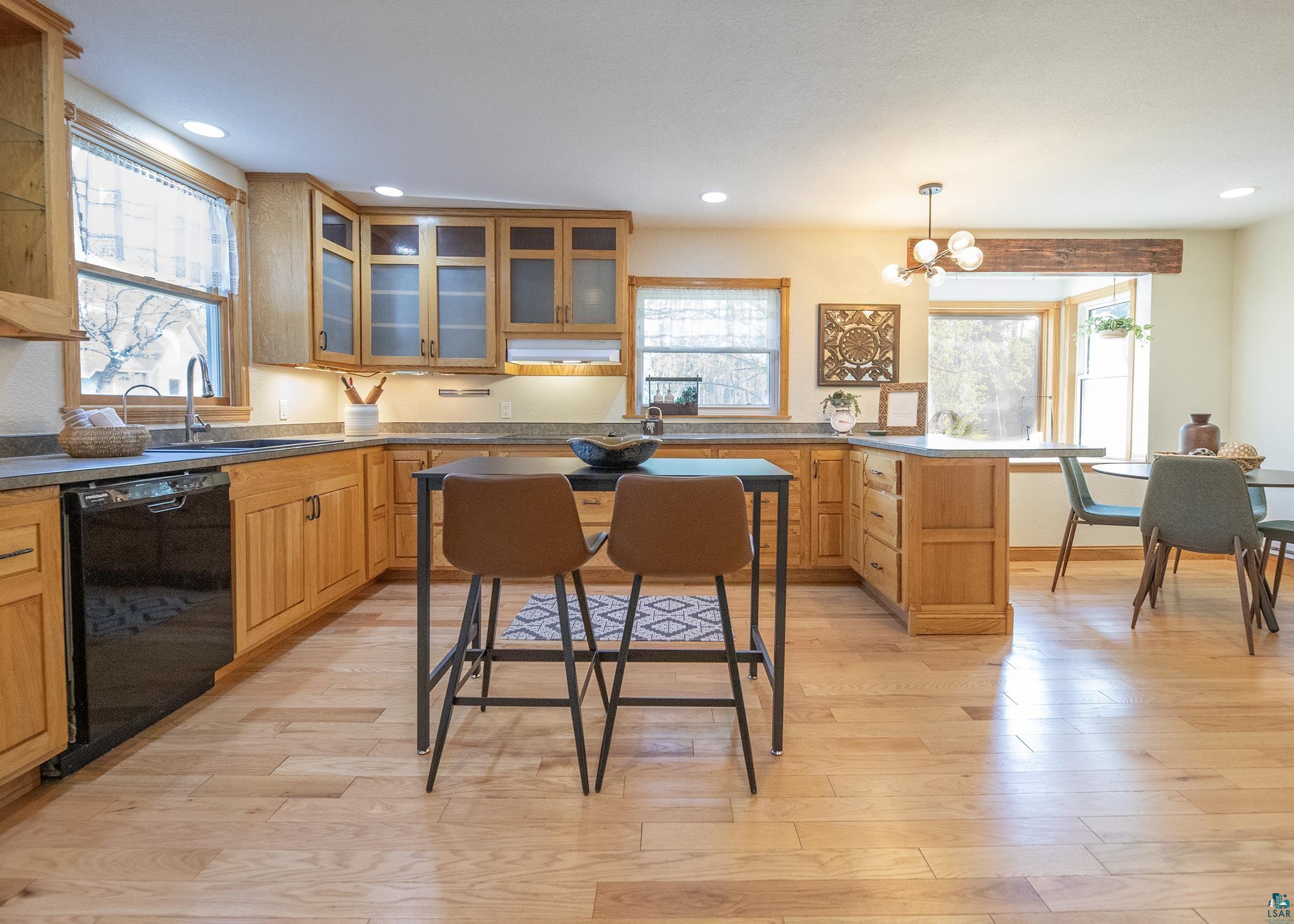 3991 Kerwin Road Superior, WI 54880 - Photo 3 of 31