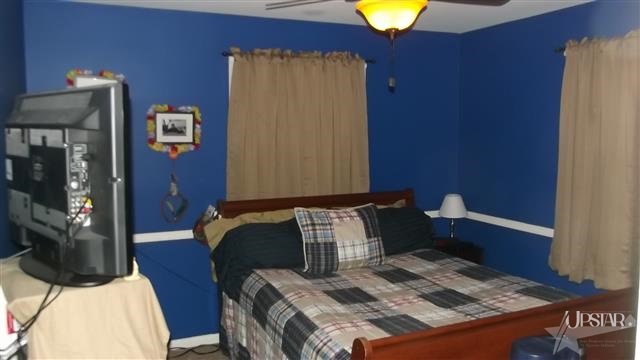 1009 Colonial Court Decatur, IN 46733 - Photo 5 of 15